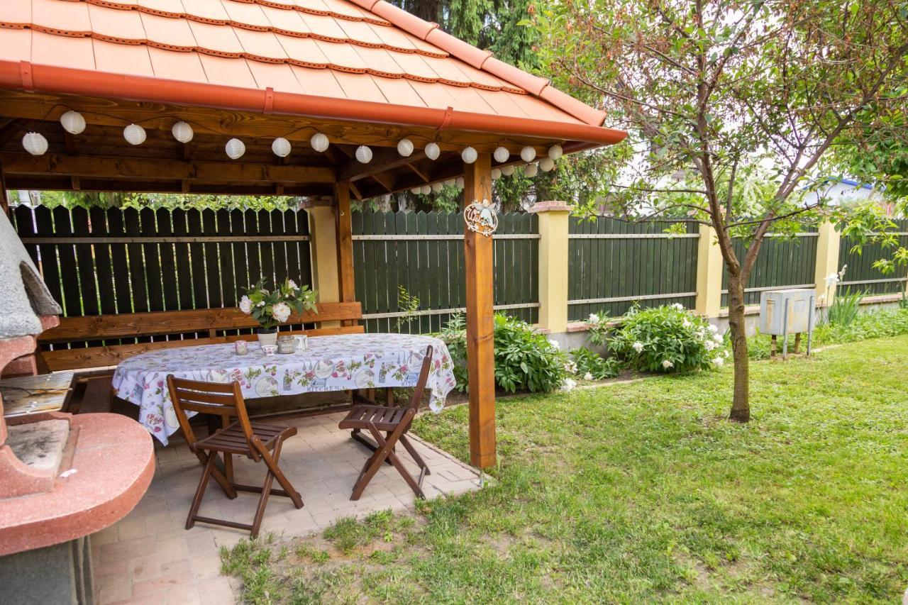 Vanília Apartman Eger Exterior foto
